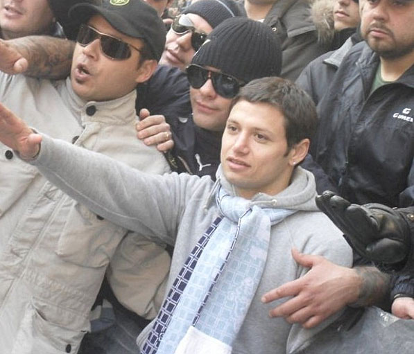 Mauro Zarate Hitlergruß